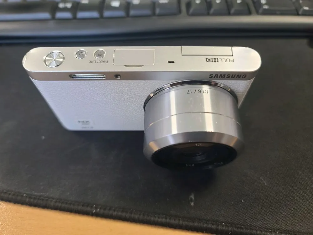 컴팩트 디지털카메라 이미지