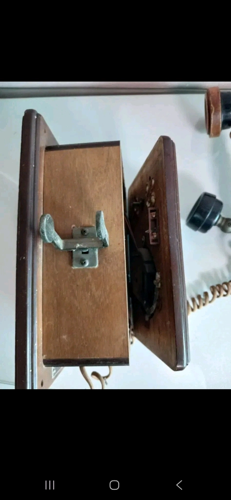 빈티지 벽걸이 전화기 국산 쌍발울전자 소품용 이미지