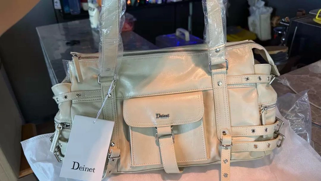 다이닛 deinet 기관차 가방 살구색 이미지