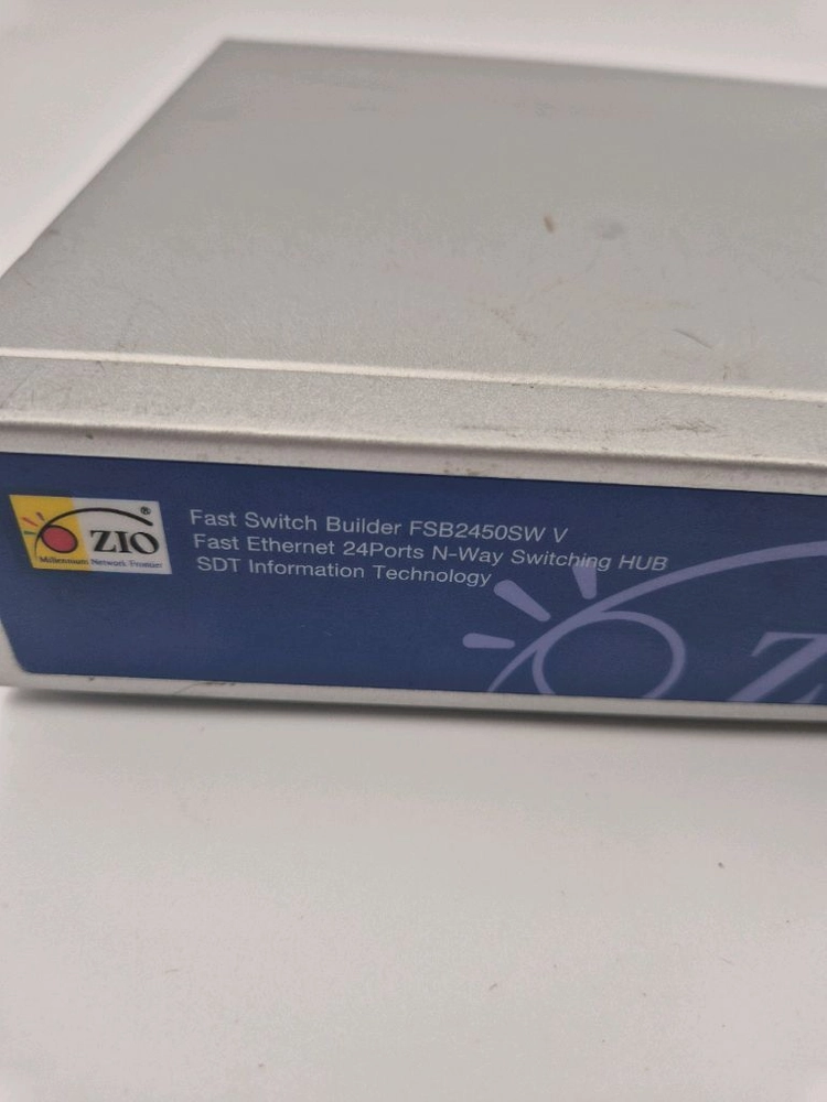 ZIO FSB2450SW V 24포트 스위치허브 전원확인 이미지