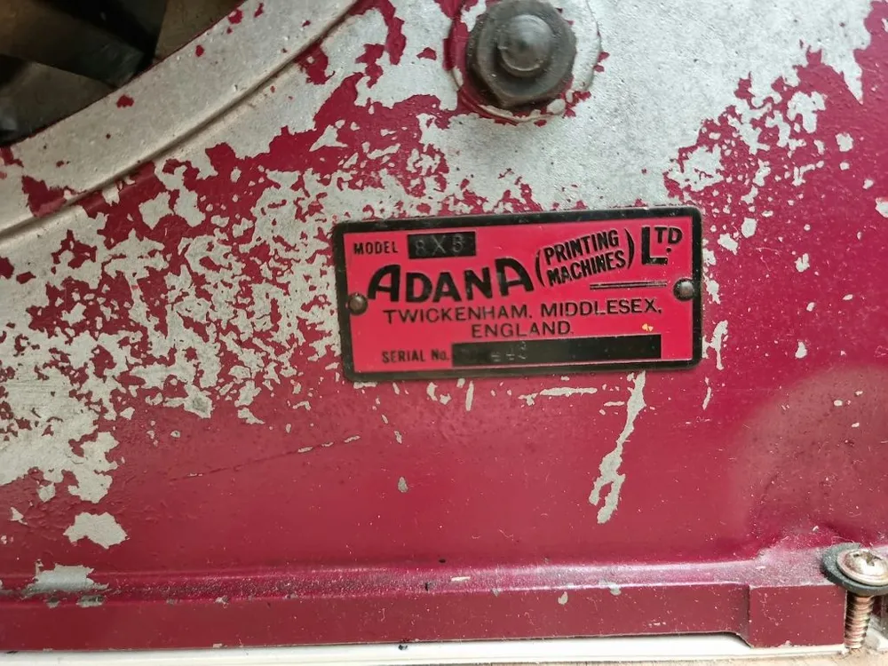 adana 8X5 레터프레스기계 이미지