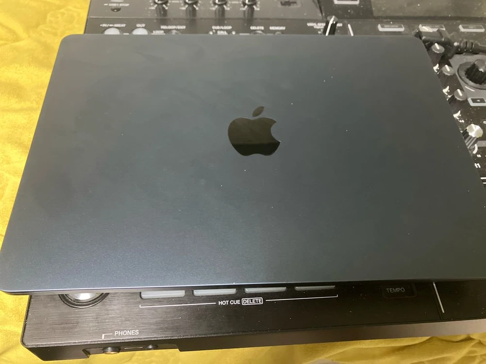 맥북 에어 mac air M2 13인치 256GB 이미지