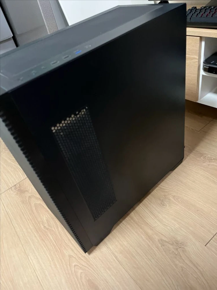 4070ti 7800x3d ddr5 16x2 게이밍 작업용 컴퓨터 이미지