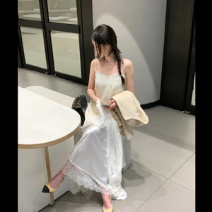바이씨니 실키 레이스 스커트 이미지