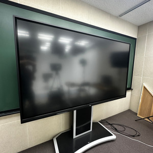 LG 86인치 전자칠판 86TR3DK-BG + 전동 높낮이 조절 이동식 스탠드 일괄 판매합니다. 이미지