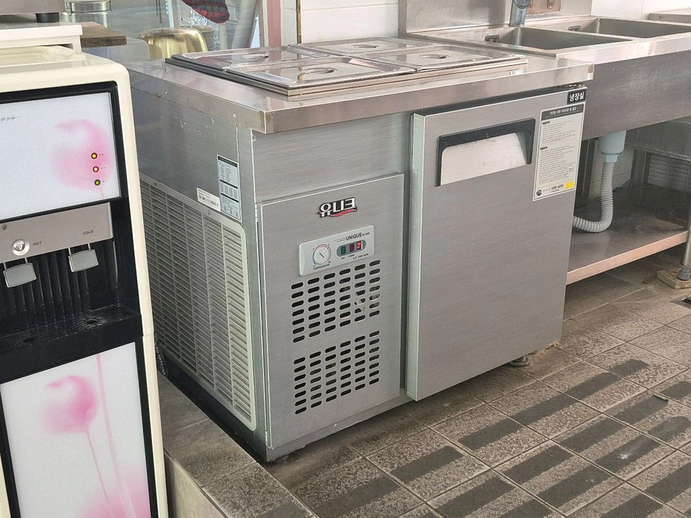유니크 업소용 테이블 냉장고 (받드) 이미지