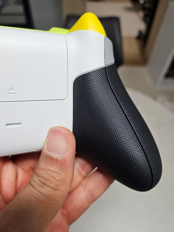 XBOX 디자인랩 개인커스텀 디자인한 4세대 무선 게임패드 이미지