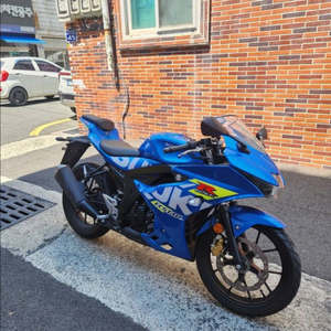 스즈키 gsx-r125 23년식 7813km 개인거래 급처 합니다 이미지