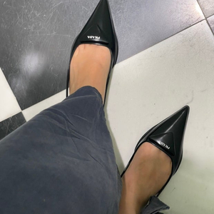 [정품] 프라다 브러시드 슬링백 (PRADA Brushed Leather Slingback Pumps) 판매 이미지