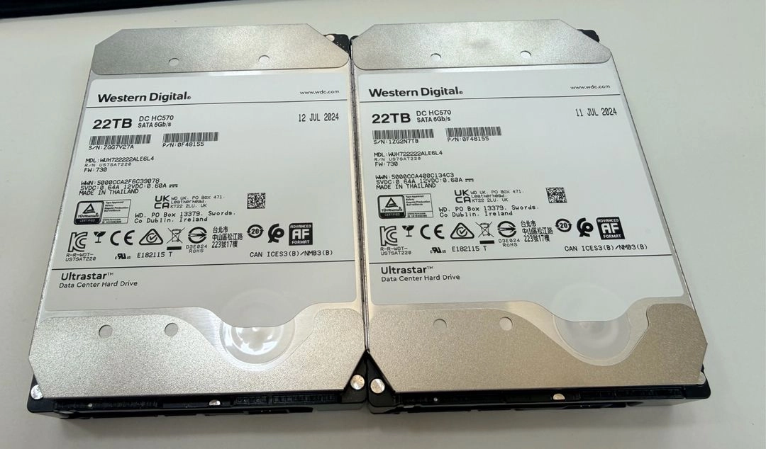 WD 울트라스타 HC570 22TB 하드디스크 4개 이미지