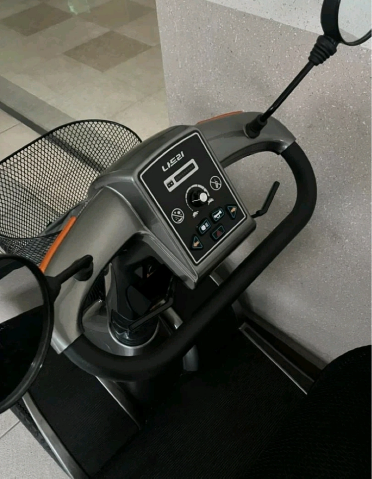 케어라인500 전동 스쿠터 이미지