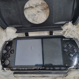 소니 psp 1000 레트로 게임기 이미지