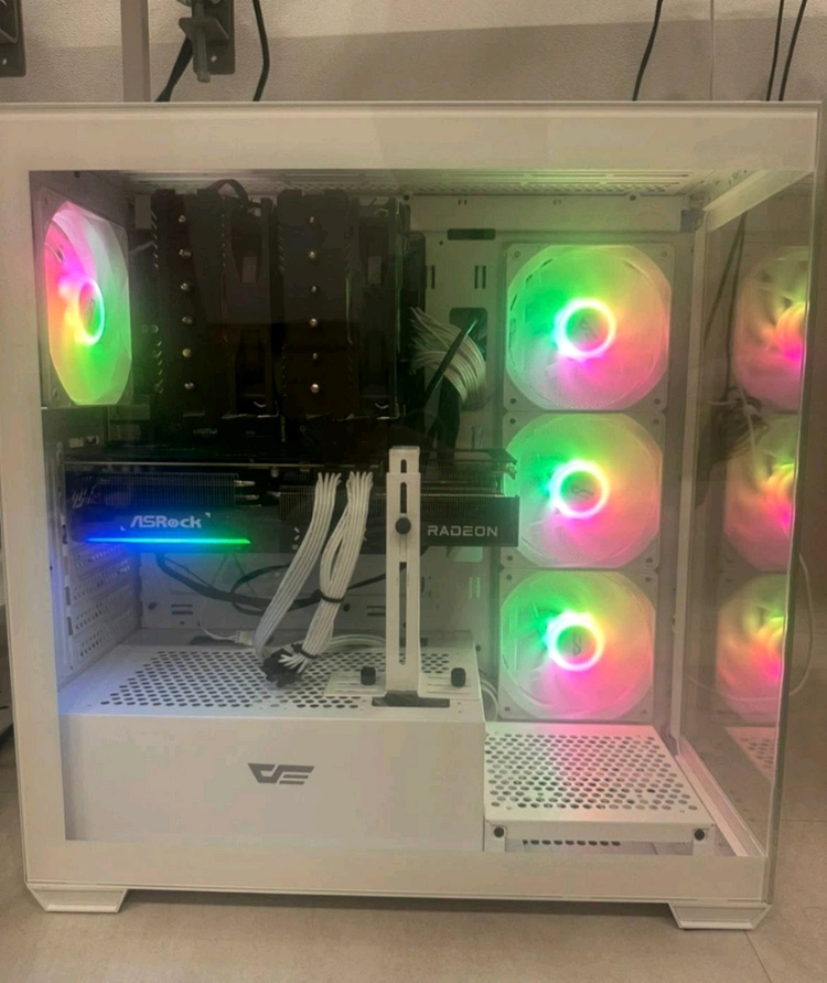 컴퓨터 본체 게이밍PC 7800X3D RX 9070XT 이미지