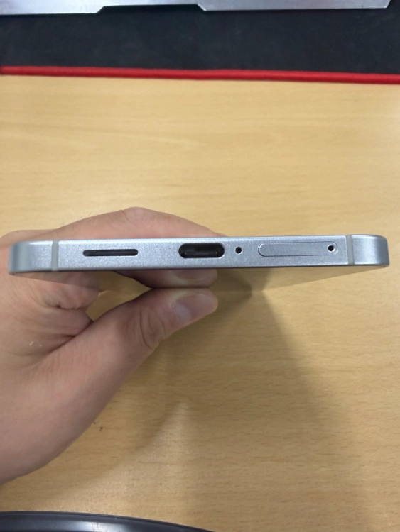 갤럭시S25엣지 실버 S급 256GB 이미지
