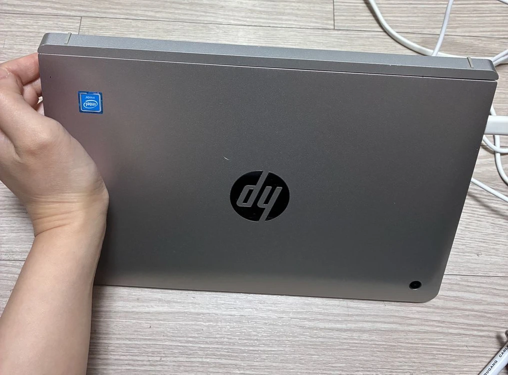 hp x2 210 g2 10인치 태블릿 이미지