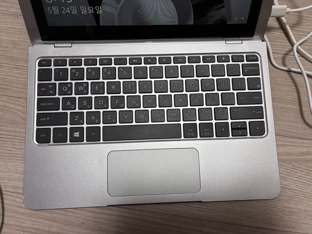 hp x2 210 g2 10인치 태블릿 이미지