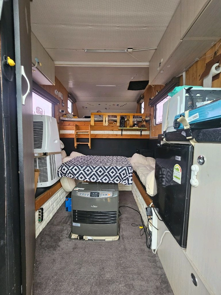 농막등 정박용 캠핑카판매합니다. 이미지