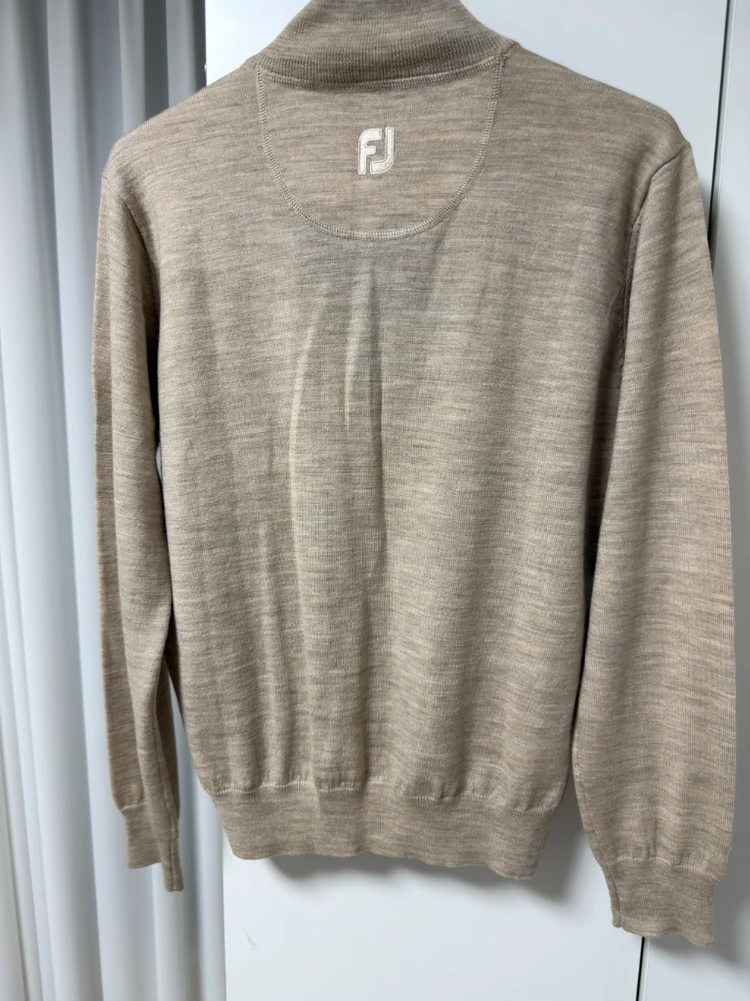 풋조이 집업 니트 이미지