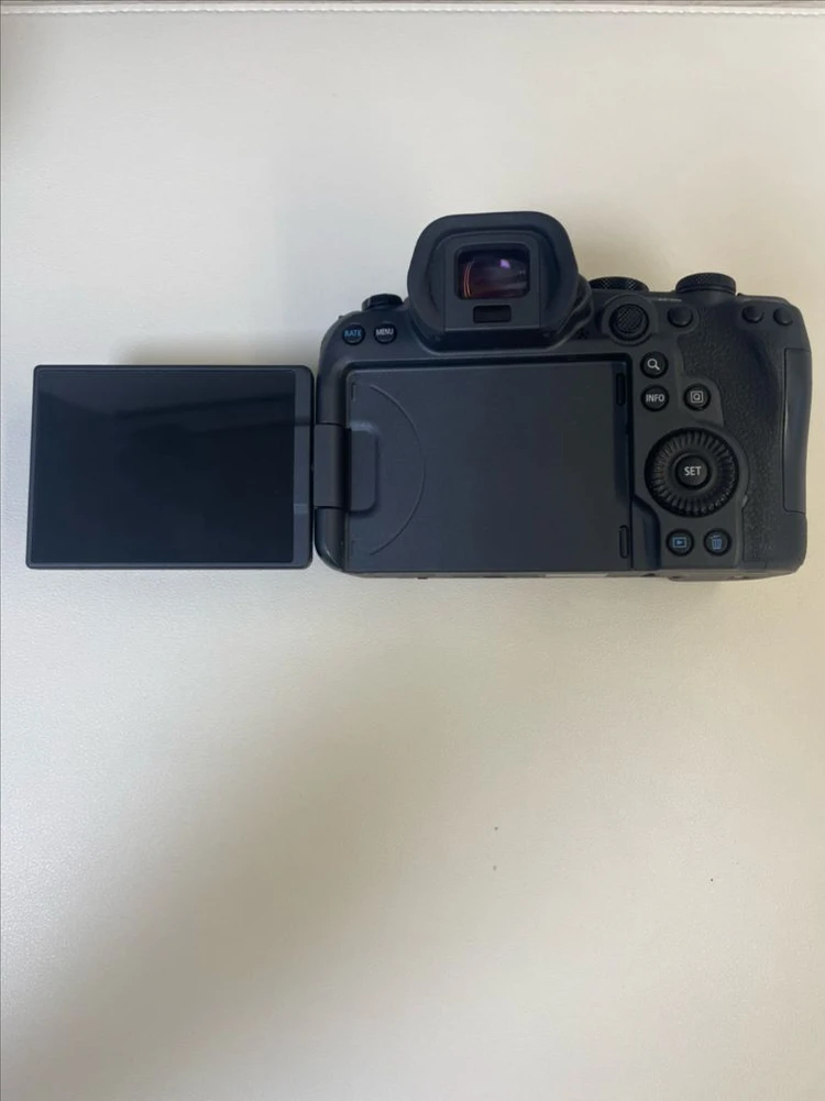 캐논 EOS R6 Mark II 풀박스 이미지