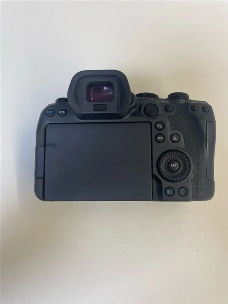 캐논 EOS R6 Mark II 풀박스 이미지