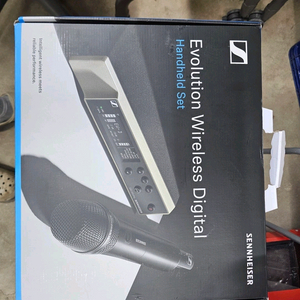 Sennheiser 무선 마이크 세트 이미지