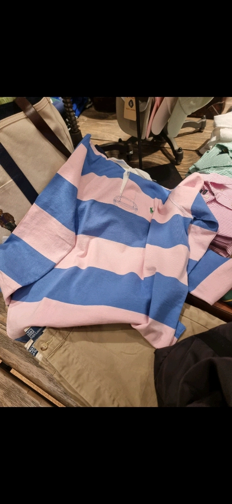 폴로 럭비티셔츠 핑크 황금사이즈 귀한거 저렴하게판매!! 이미지