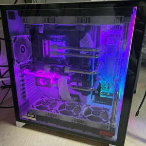 3090, RAM 32, i9-10900 커스텀 수냉 컴퓨터 팝니다. 이미지