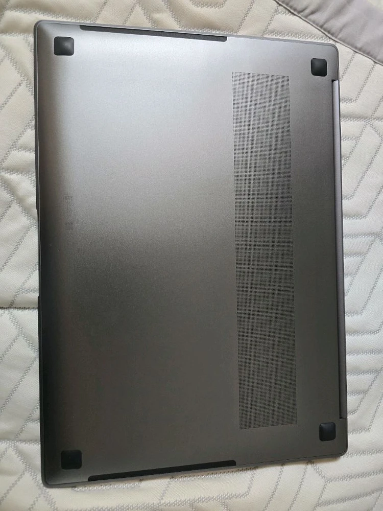 갤럭시북5프로 NT960XHA KD72G 이미지