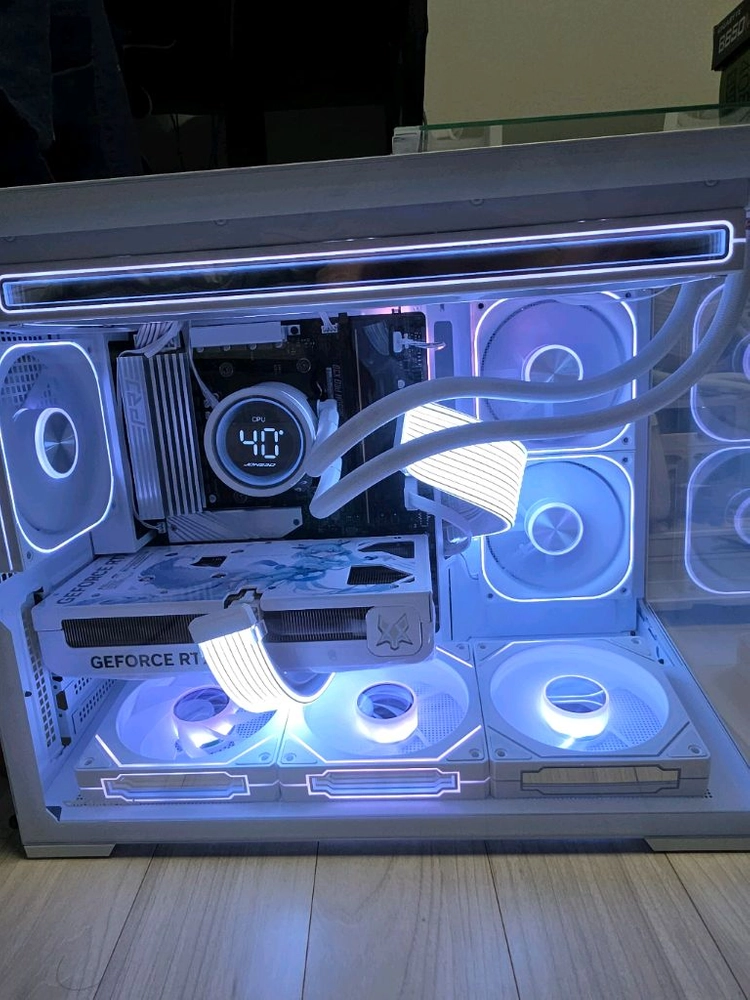 라이젠5 9600X RTX5060TI 화이트 신품PC 이미지