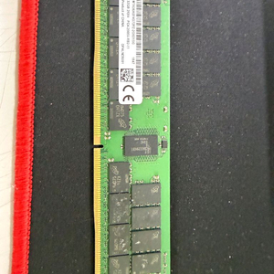DDR4 ECC 32GB 이미지