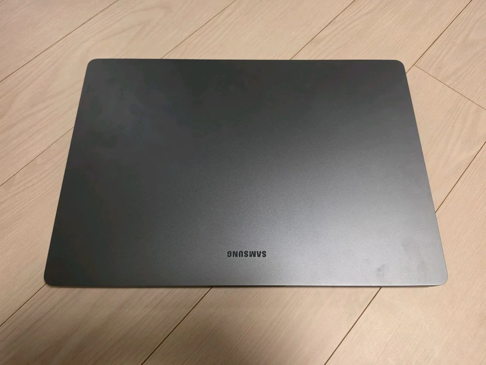 갤럭시북6 울트라 RTX 5060 NT960UJH-XC72Y 이미지