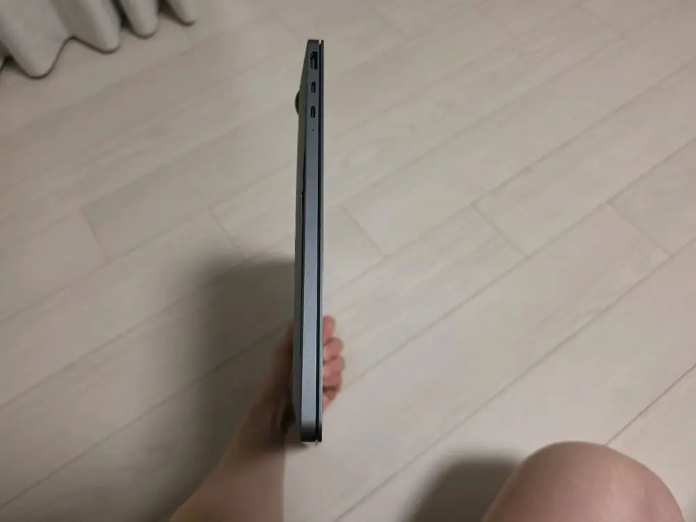 갤럭시북6 울트라 RTX 5060 NT960UJH-XC72Y 이미지
