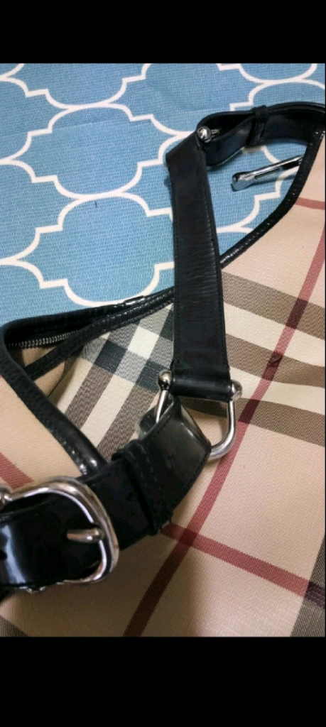 버버리 체크코팅 켄버스 호보백(정품) 이미지