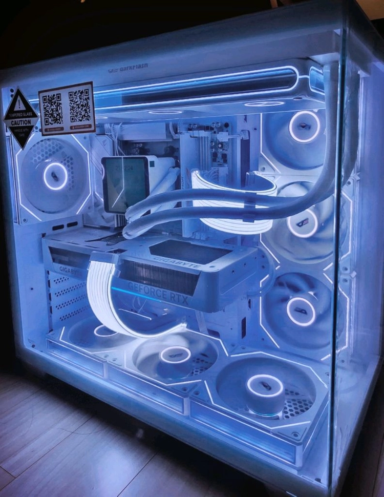 라이젠7 9800X3D RTX5080 신품PC 팝니다 이미지