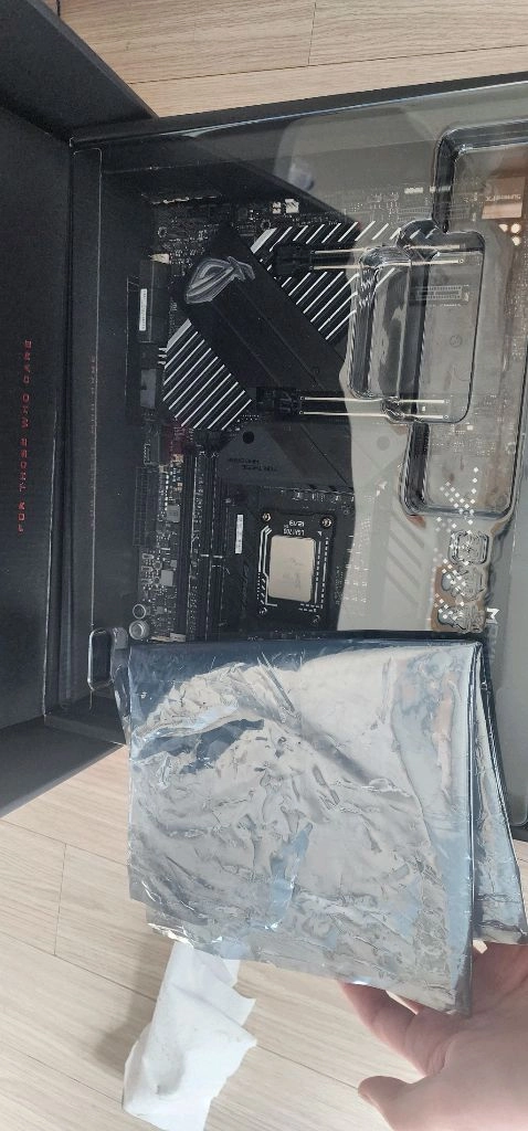 i7 13700kf + z690 rog apex 22년산팝니다 이미지