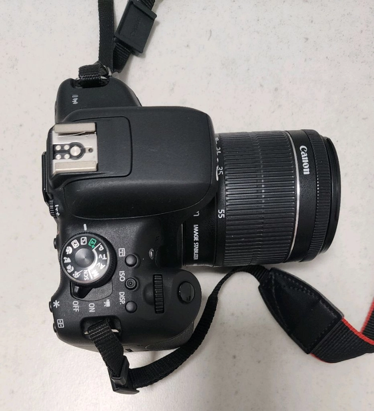 캐논 EOS 750D DSLR 카메라 A급 이미지