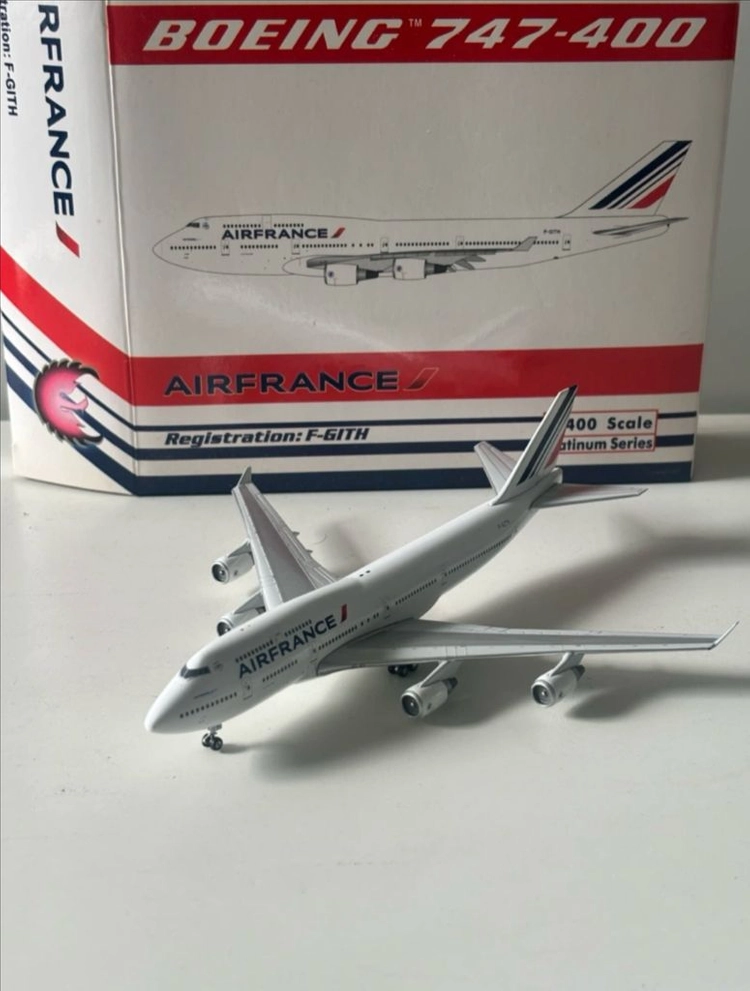 [개인소장] 에어프랑스 B747-400 다이캐스트 1:400 모형 분양합니다 이미지