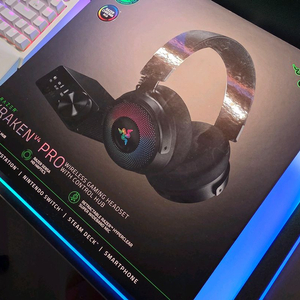 Razer 레이저 크라켄 V4 Pro 게이밍 헤드셋 새제품 이미지