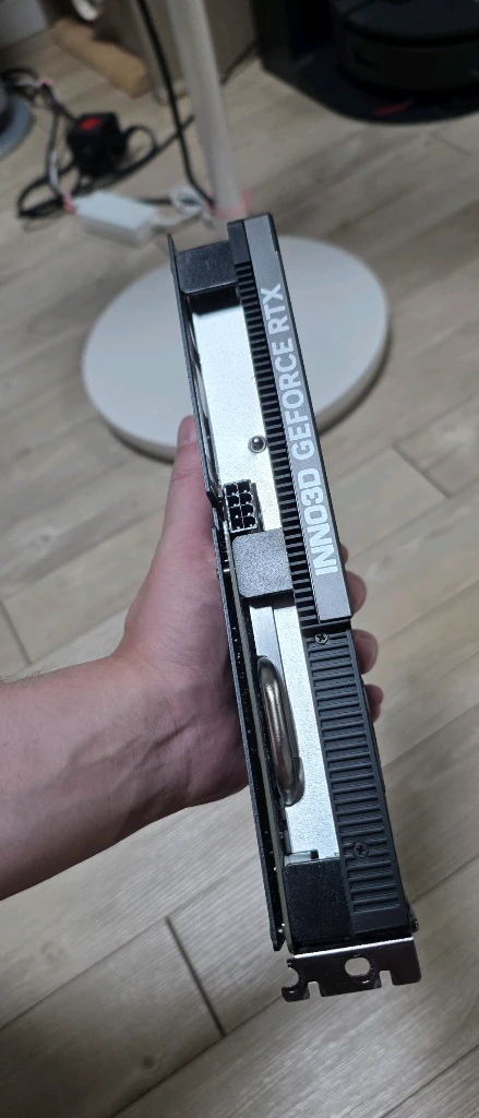 INNO3D 지포스 RTX 4060 D6 8GB Twin X. 팝니다. 이미지