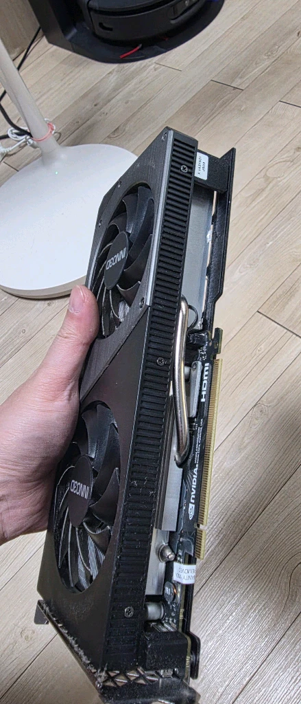 INNO3D 지포스 RTX 4060 D6 8GB Twin X. 팝니다. 이미지