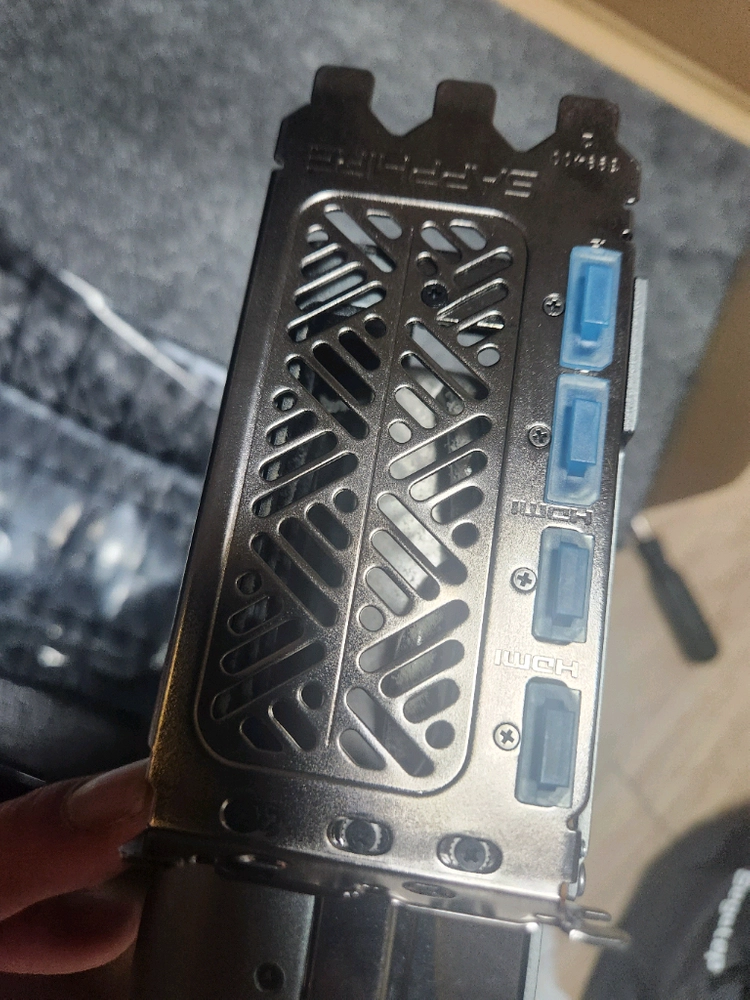 a급 7800xt 사파이어 니트로 vram16gb 이미지