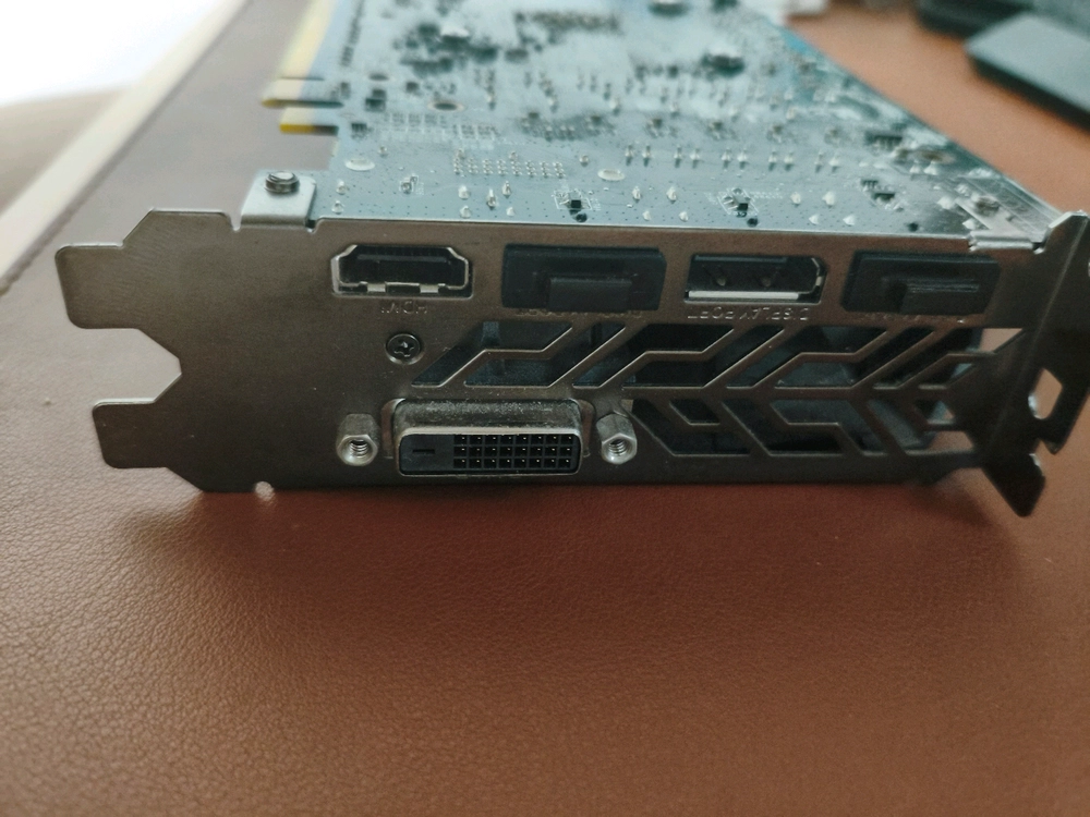 라데온 RX570 4G 그래픽 카드 판매 이미지