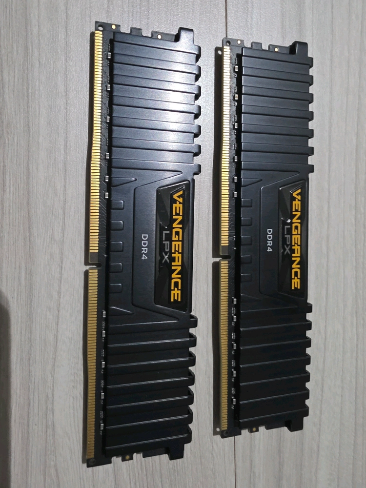 커세어 DDR4 64GB 팝니다 3200(32X2) 이미지