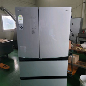 무료배송설치 LG 565L 4도어 김치냉장고 2018년구매 잘돌라갑니다 이미지