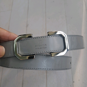 고급스러운 AIGNER 가죽벨트 이미지