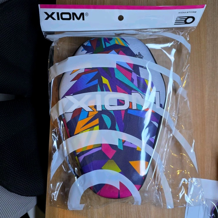엑시옴 [ xiom ] 탁구 라켓 케이스 + 볼파우치 세트 이미지
