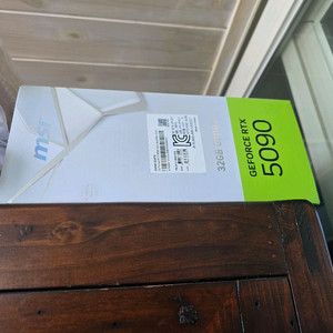 rtx5090 슈프림 판매합니다. 이미지