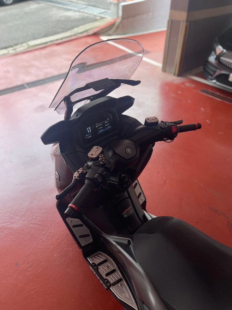 xmax300 25년식 5만Km 알탑셋팅 저렴하게 판매합니다 이미지