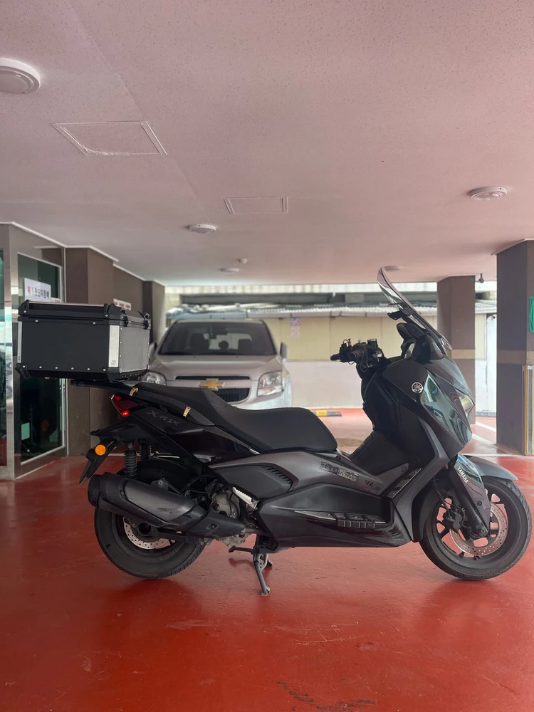 xmax300 25년식 5만Km 알탑셋팅 저렴하게 판매합니다 이미지