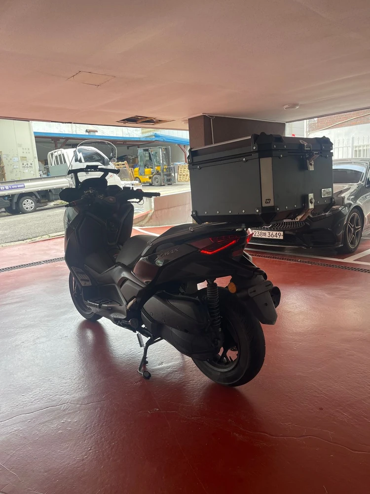 xmax300 25년식 5만Km 알탑셋팅 저렴하게 판매합니다 이미지